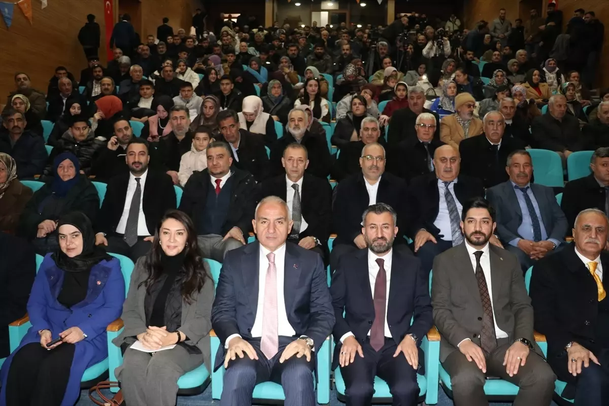 Ersoy: 2002'de 13 Milyar Dolar Turizm Geliri, Gelecek Vizyonu Ağrı'da Açıklandı