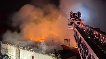 Yangın sonrası yanmış iş yeri