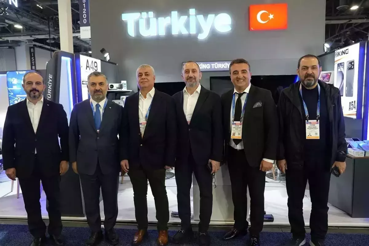 CES 2026'da Hiking Türkiye ve Türk Telekom 5G Akıllı Telefonlarıyla Buluştu