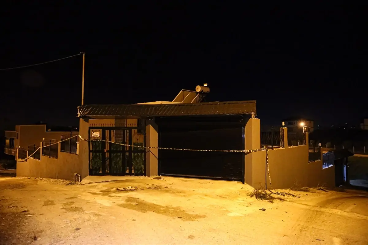 Adana’da 34 Yaşındaki Baba, Çocuklarını Tabancayla Öldürdükten Sonra Kendini Öldürdü