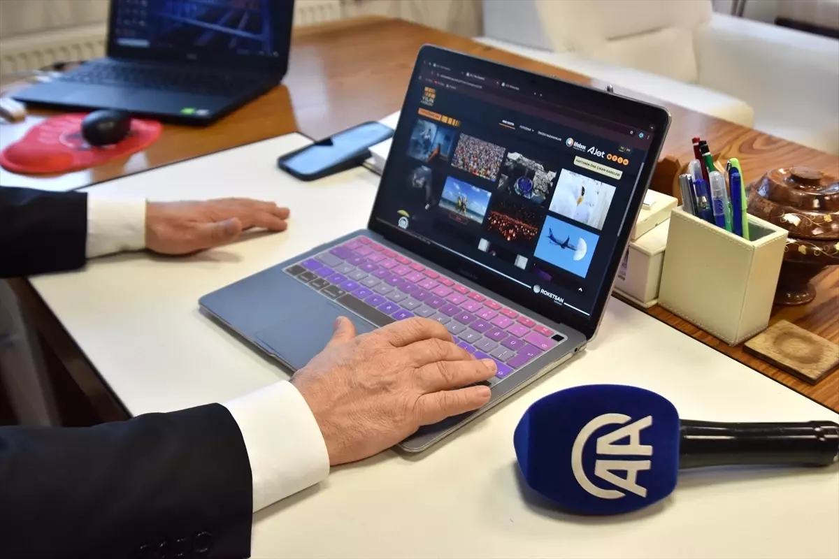 Bitlis Genel Sekreteri Aydoğdu, 2025 Yılın Kareleri Yarışmasında Oy Kullanımını Tamamladı