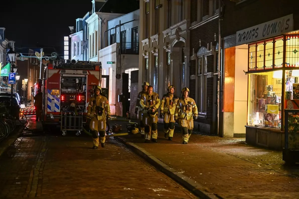 Utrecht'te Şok Patlama: En Az Dört Kişi Yaralandı, Yangın Çıktı