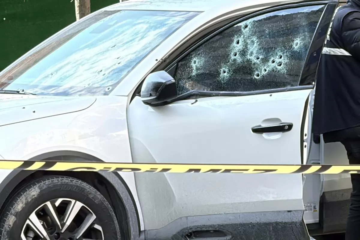 Kağıthane'de Silahlı Çete Çatışması: 37 Mermi Ateşlendi, 25 Yaşındaki Burak Tunçel Hayatını Kaybetti