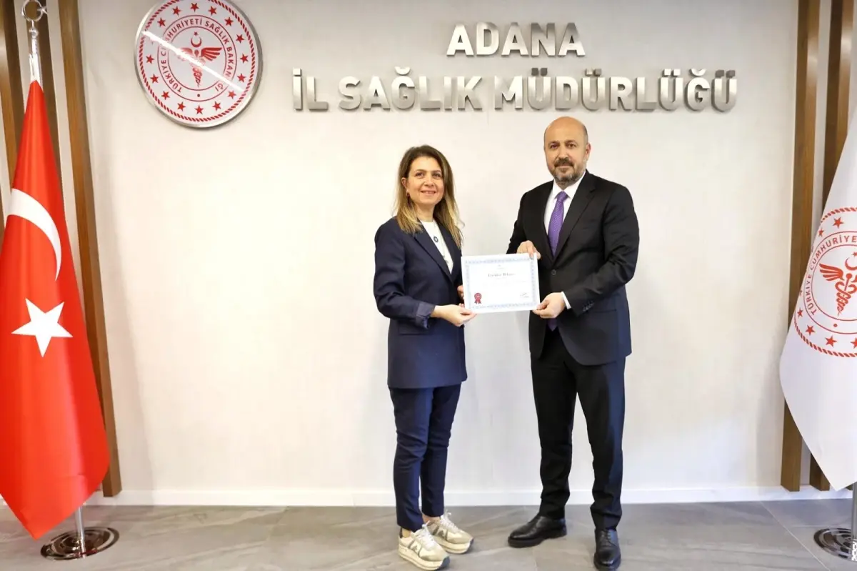 Adana’da Yatalak Hastanın Tavanında Film Gecesi: Hayal Gerçek Oldu