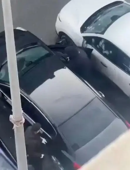 Olayın ardından polis ekiplerinin topladığı deliller