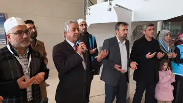 Umre yolcuları için hazırlanan tören