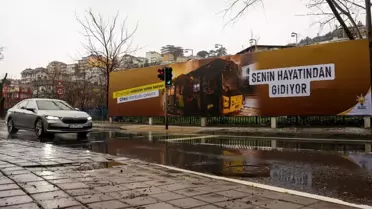 AK Parti İstanbul İl Başkanı'ndan afiş iddialarına net yanıt