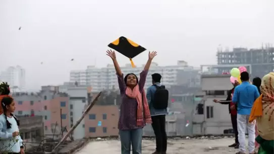 Sakrain Festivali'nde uçurtma gösterisi