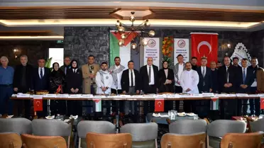 Etkinlikte sunulan Filistin yemekleri