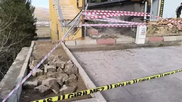 Çöken merdivenin detaylı görüntüsü