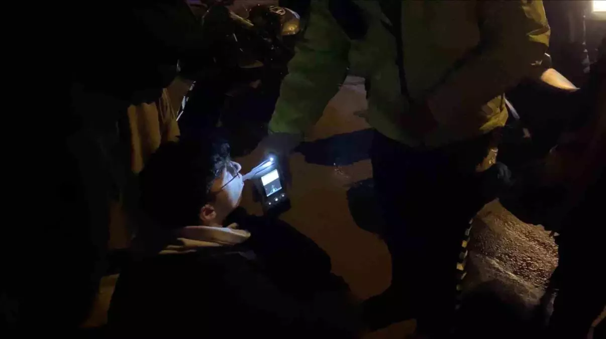 Bursa Osmangazi'de Otomobil ve Motosiklet Çarpışması: 2 Yaralı