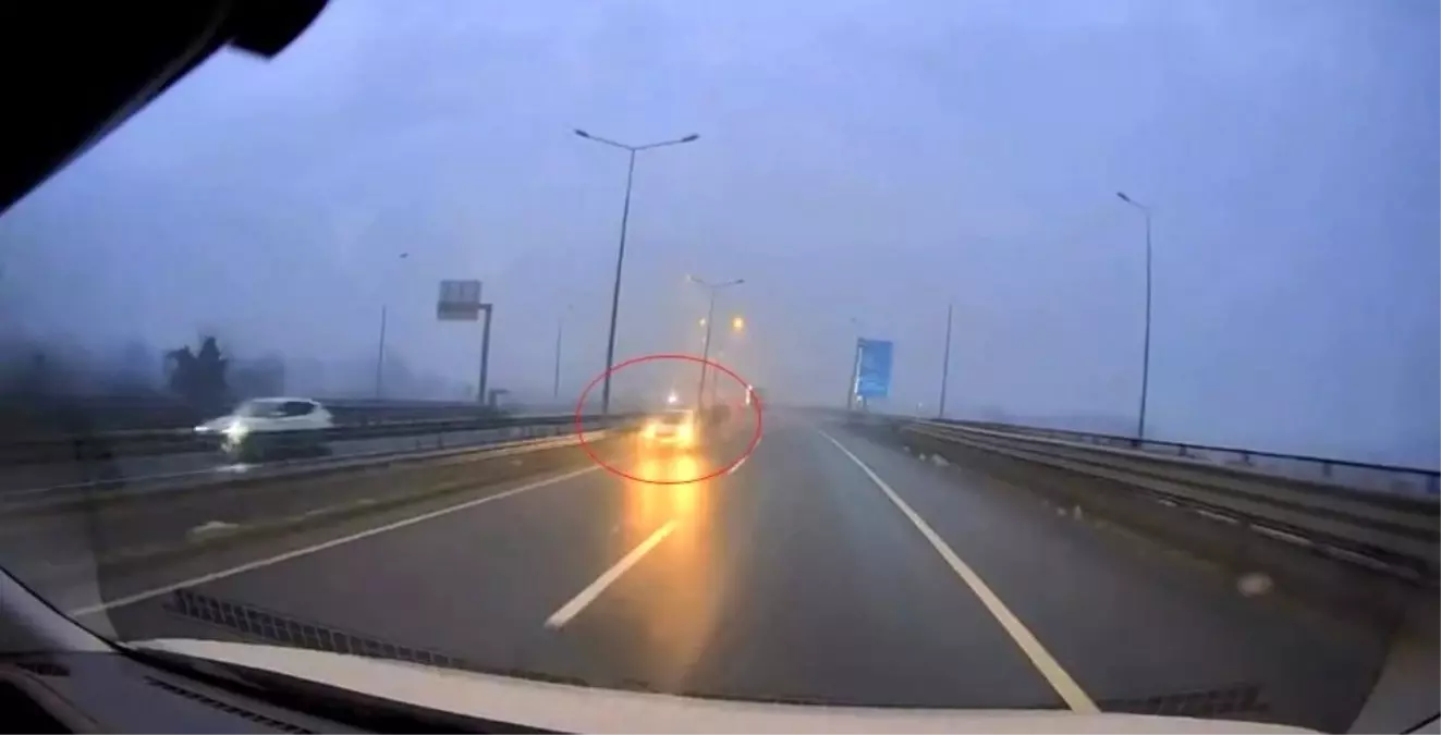 Düzce'de Ters Şeritte Çarpışma: Yaralı Yok, Trafik Akışı Etkilendi