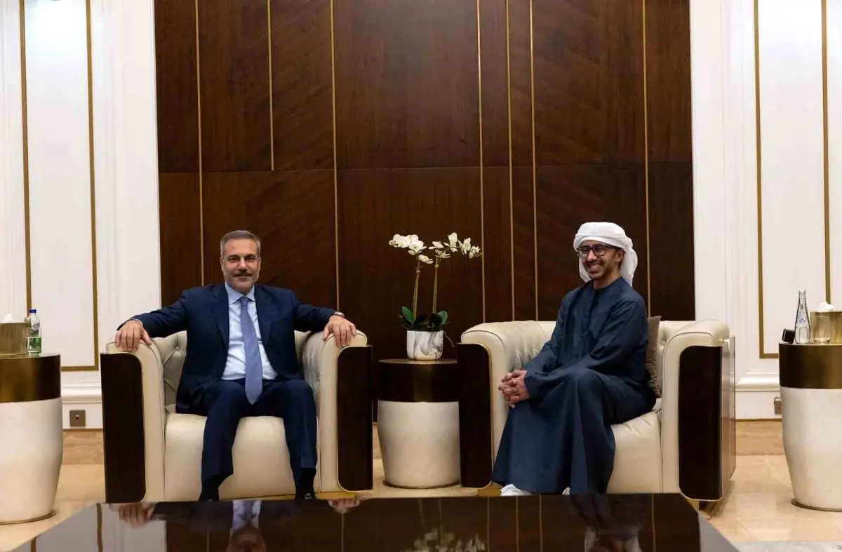 Hakan Fidan, Birleşik Arap Emirlikleri'nde Stratejik Görüşmeler Yaptı