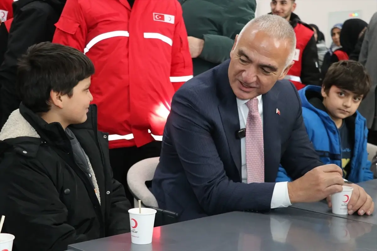 Patnos İlçe Halk Kütüphanesi Açıldı: Bakan Ersoy Yeni Kütüphane Projelerini Tanıttı