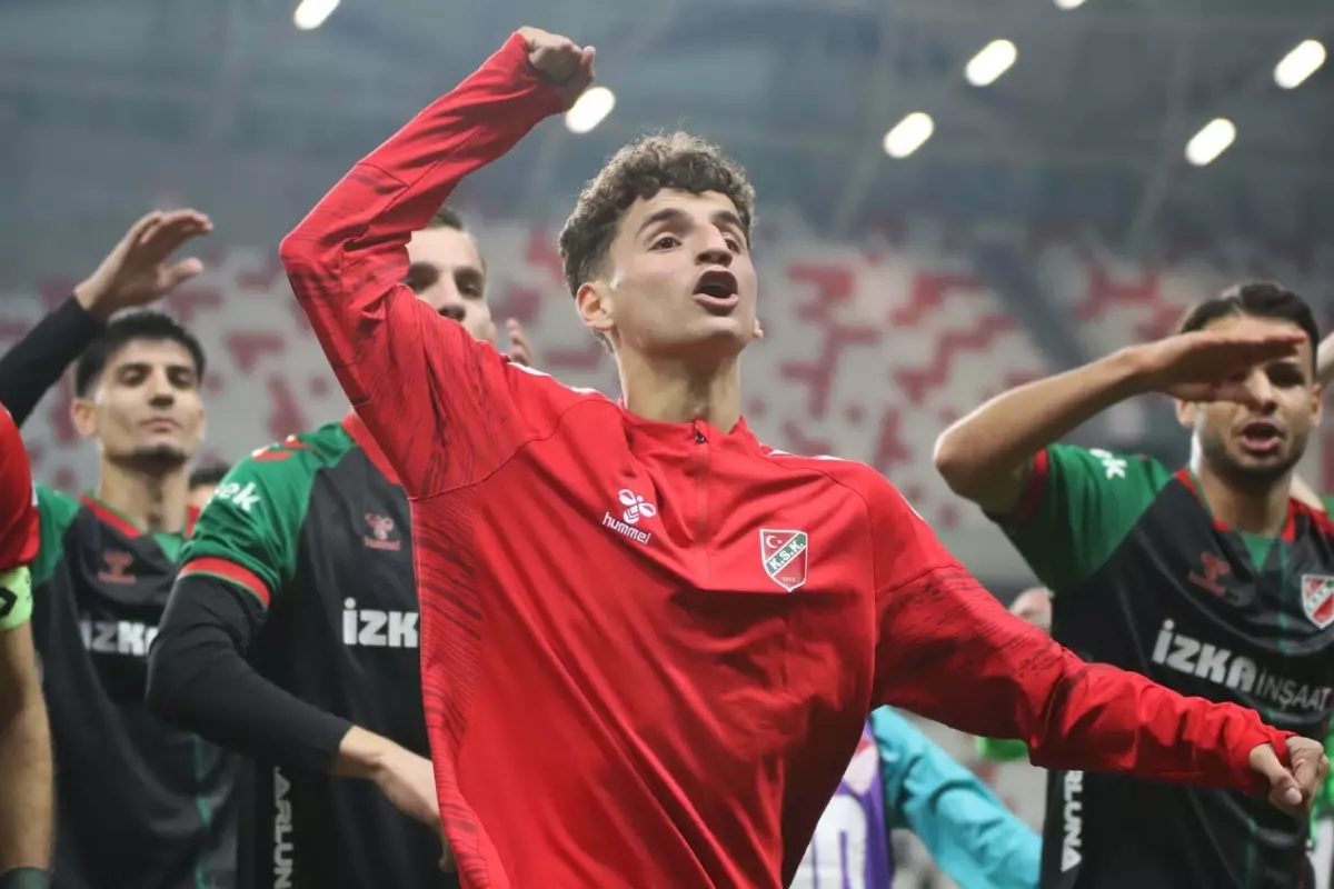 Adem Yeşilyurt Maribor’a Transfer Oldu: 750 Bin Euro’luk Anlaşma ve Fenerbahçe‑Hull City Şartları