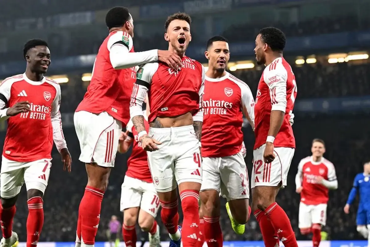 Arsenal, Stamford Bridge'de 3-2'lik Zaferle Lig Kupası Yarı Finiline Adım Attı
