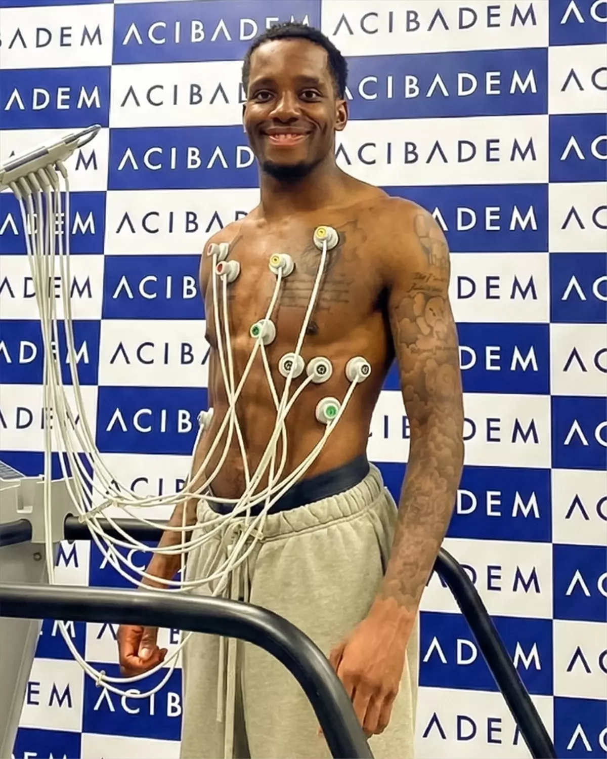 Çaykur Rizespor, Nijeryalı Kanat Mebude'yi 4,5 Yıllık Sözleşmeyle Kadrosuna Katıyor