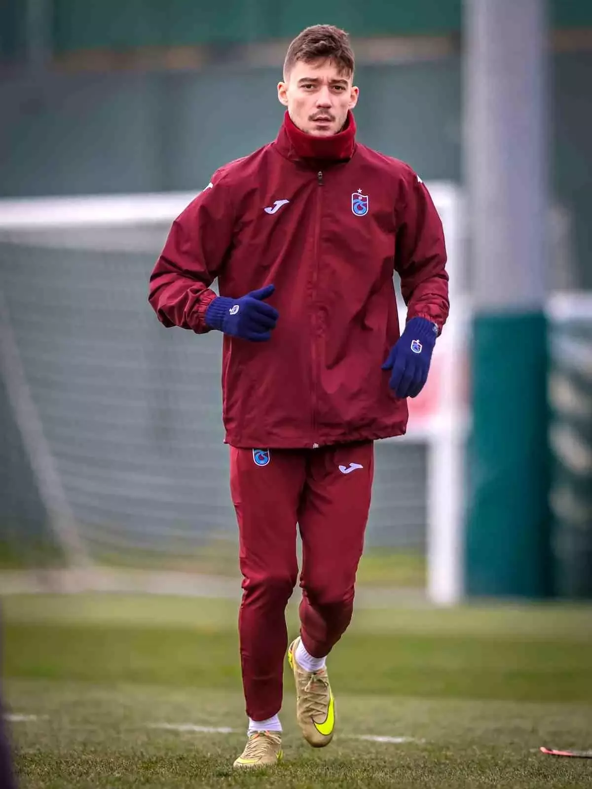 Ernest Muçi'nin Gol Serisi: İstanbulspor Zaferiyle Trabzonspor'da 9. Gol