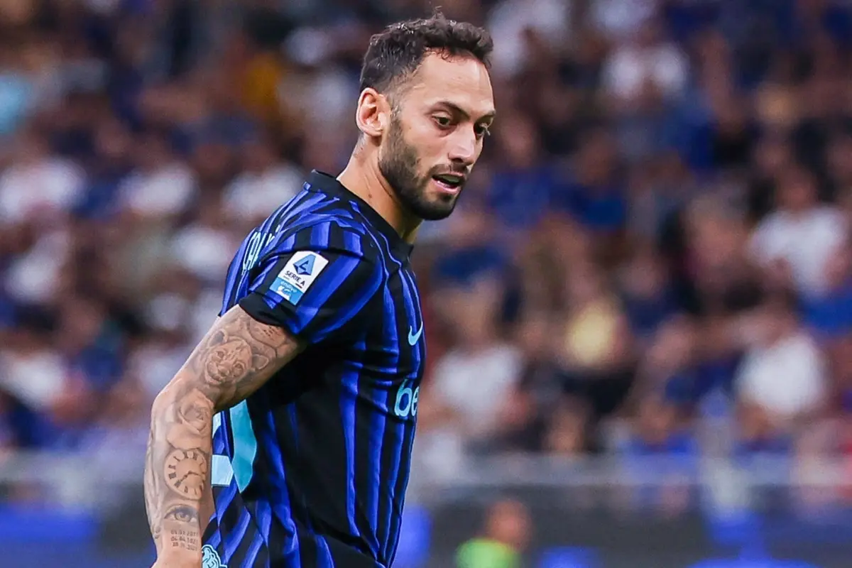 Galatasaray, Hakan Çalhanoğlu Transferi İçin 15 Milyon Euro Teklif Hazırlıyor