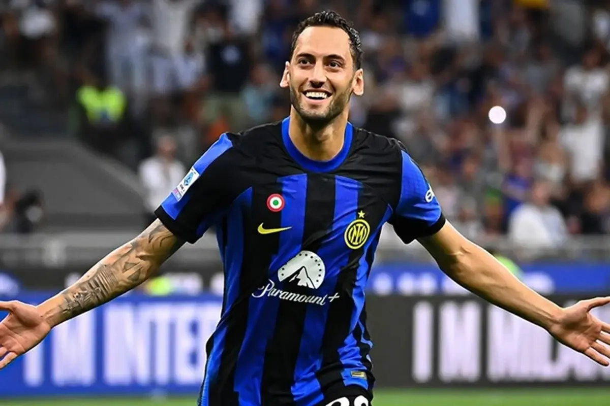 Galatasaray, Hakan Çalhanoğlu Transferi İçin Israrını Sürdürüyor