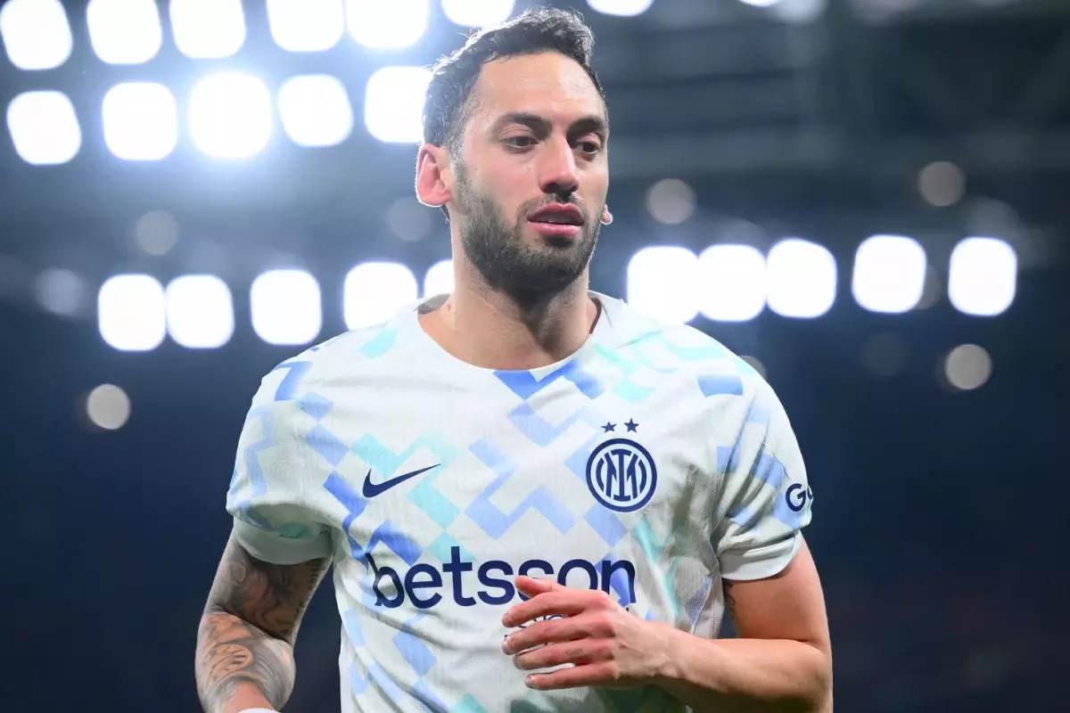 Inter Milan, Galatasaray'ın 15 Milyon Euro Teklifini Reddetti: Çalhanoğlu İçin Minimum 25 Milyon Bekliyor