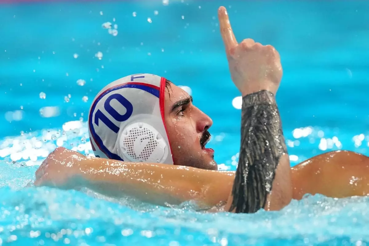 Sutopu A Takımı Avrupa Şampiyonası'nda Slovakya'yı 17-16 Yenerek Bir Üst Turda