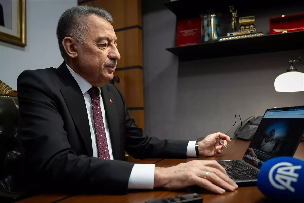 TBMM Dışişleri Komisyonu Başkanı Fuat Oktay, Yılın Kareleri Seçiminde Oy Kullandı