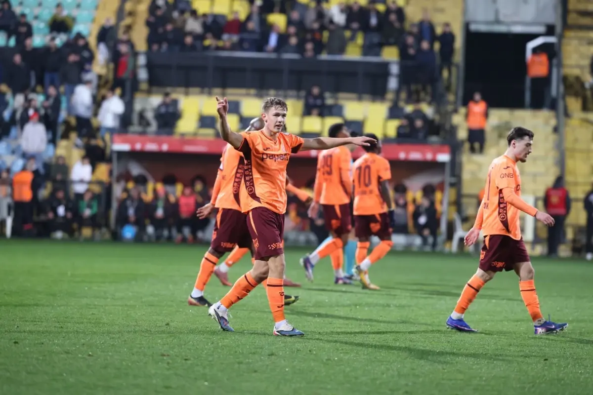 Trabzonspor, İstanbulspor'u 6-1 Yıkarak Ziraat Türkiye Kupası'nda İlk Zaferini Aldı