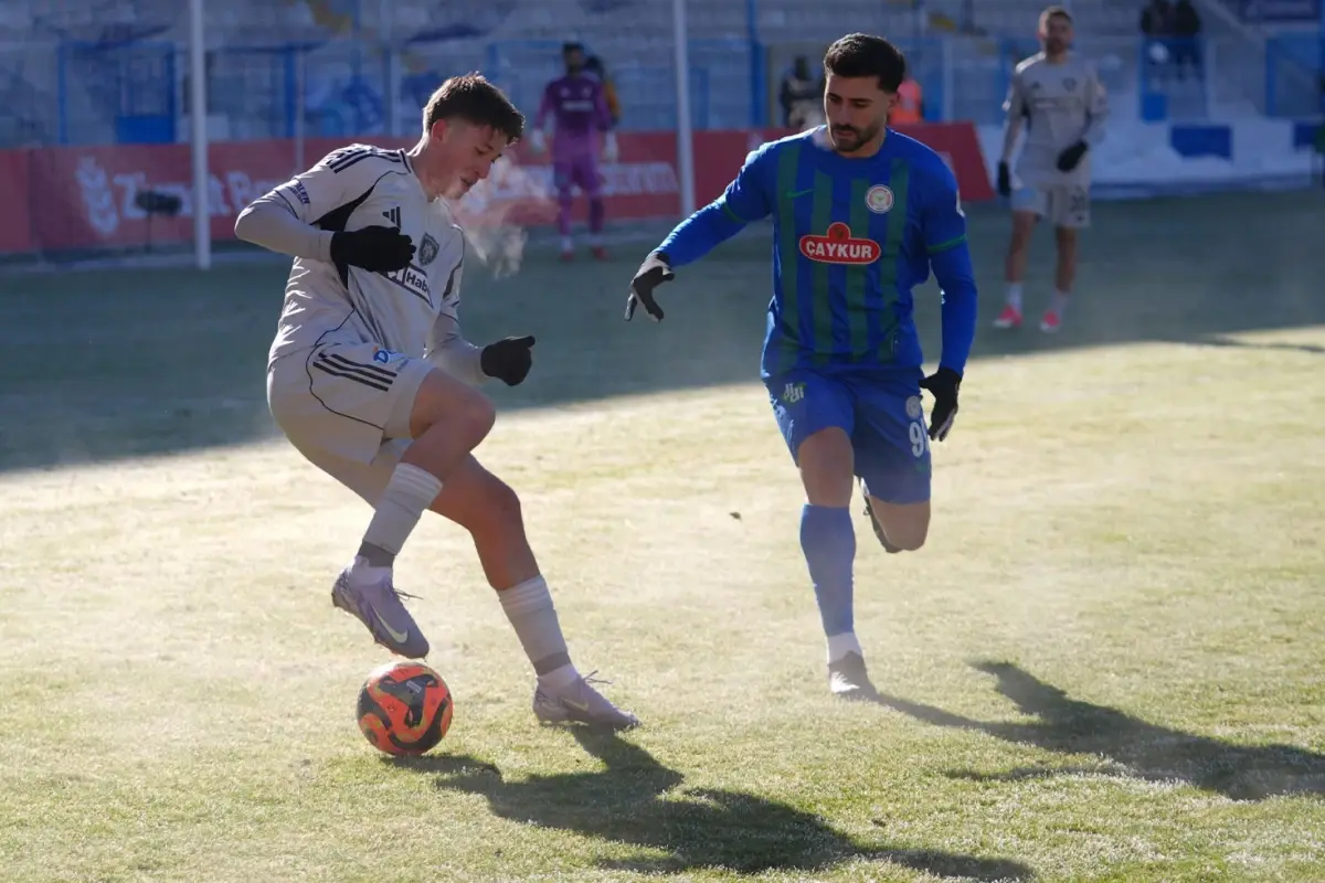 Erzurumspor FK, Rizespor'u 2-0 Mağlup Ederek Ziraat Türkiye Kupası'nda Şaşırtıcı Galibiyet Aldı
