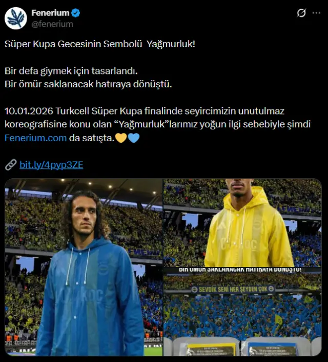 Fenerbahçe taraftarları yağmurluklarla