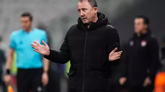 Beşiktaş teknik direktörü Sergen Yalçın