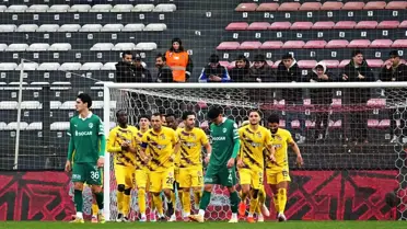 Maçın aksiyon dolu anlarından bir görüntü