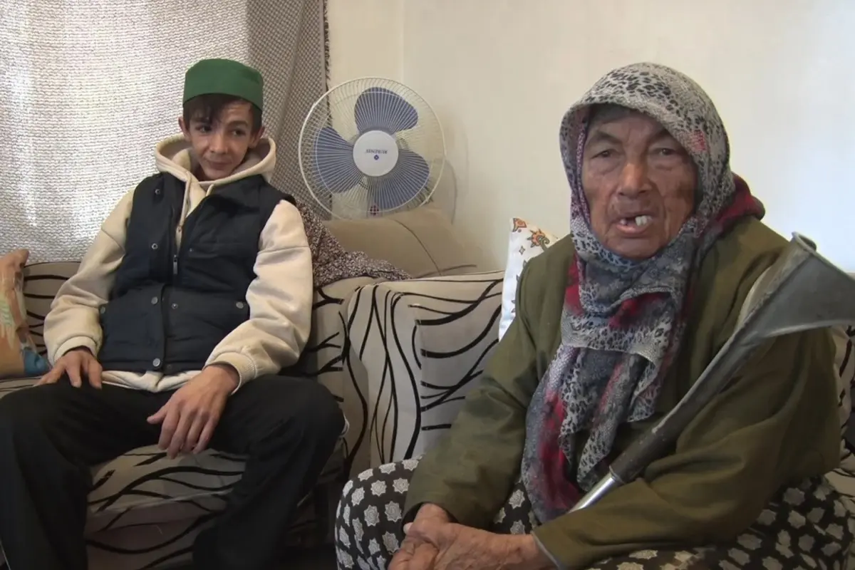 Komşusunun Yardımıyla Kriz Anı: Evde Kalanlar ve Beklenmedik Olaylar