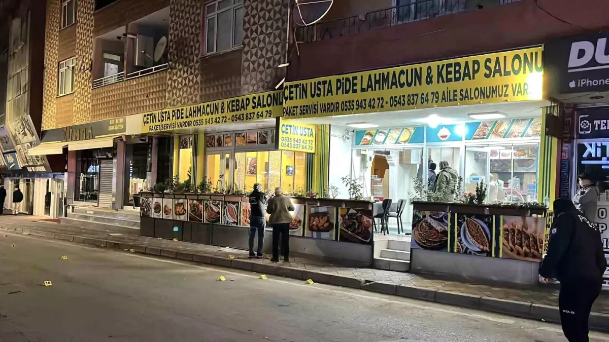Gebze'de Kebapçı Dükkanına Silahlı Saldırı: 2 Yaralı