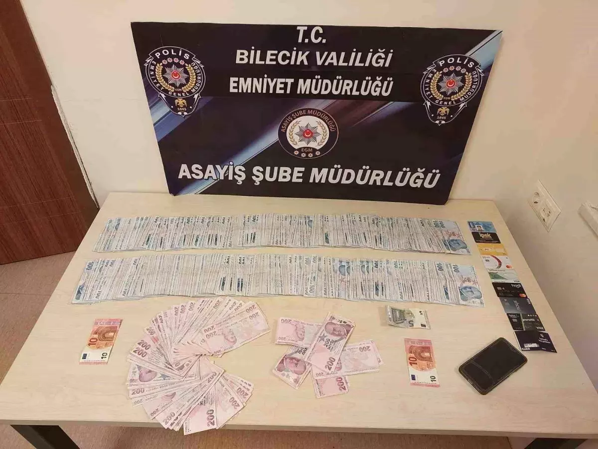 Sahte Jandarma Kılığıyla 500 Bin TL Dolandıran Şahıs Eskişehir'de Yakalandı