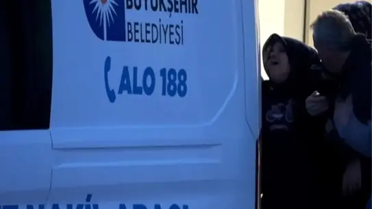 Antalya’da Karne Yolunda Kaza: İki Lise Öğrencisinin Motosikleti Refüje Çarptı