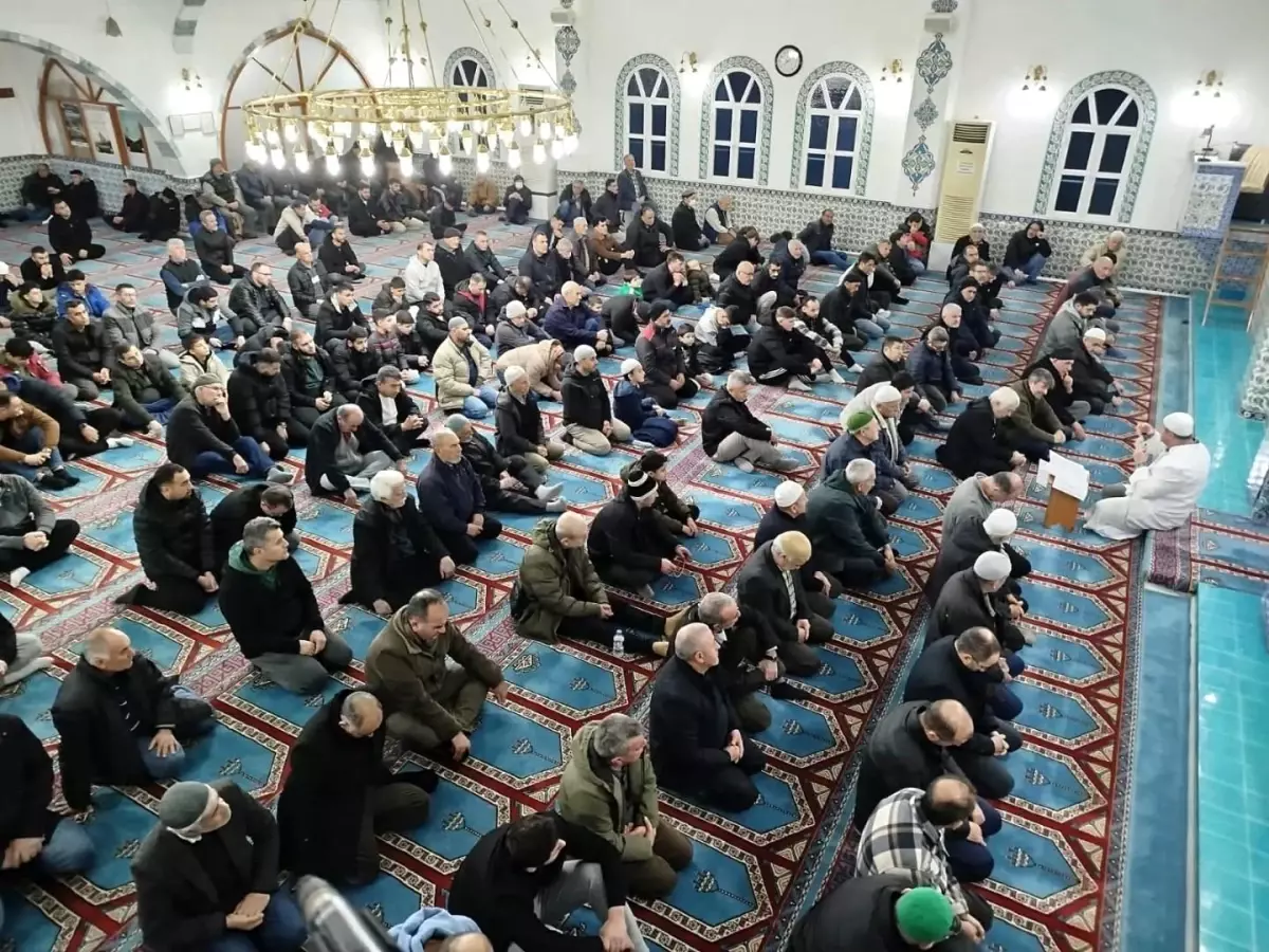 Söke'de Miraç Gecesi Kutlamaları Göz Kamaştırdı