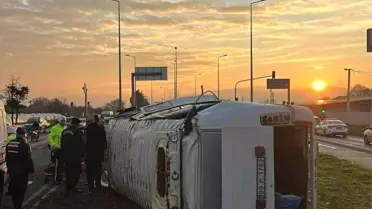 Devrilen minibüsün görüntüsü