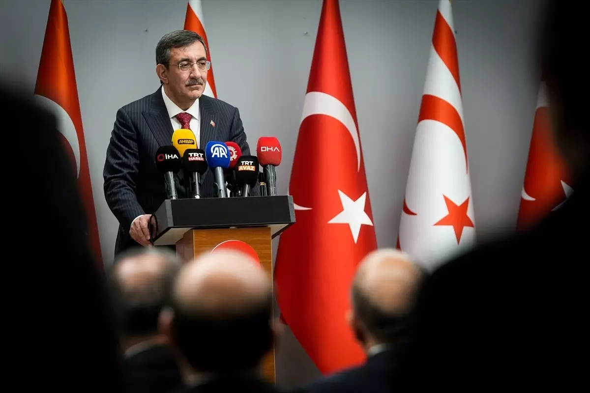 Cevdet Yılmaz, Ercan Havalimanı'nda Kıbrıs Türk Kardeşlerine Destek Vurgusu Yaptı