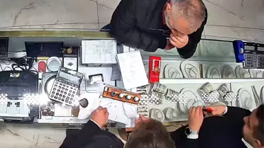 Eskişehir'de Sahte Bilezikle Altın Satın Alma Girişimi Kuyumcunun Dikkatiyle Önledi