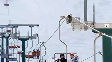 Kayak merkezlerinde kar yağışı ve pistler