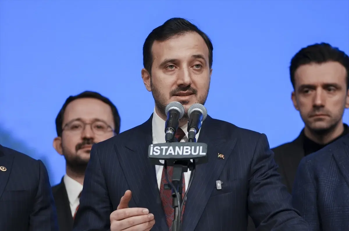 İBB’nin Mezarlıkları İmara Açtığı İddiası: AK Parti İstanbul İl Başkanı Özdemir’den Açıklama