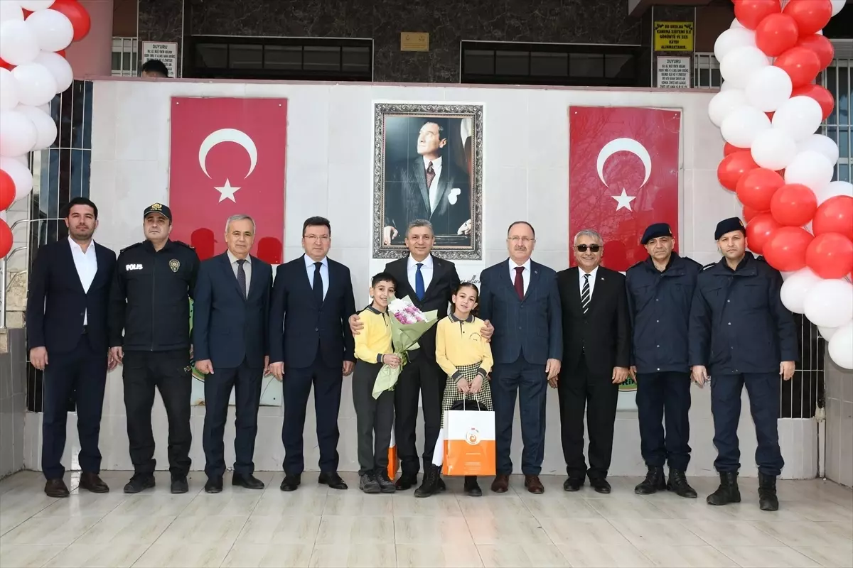 Antalya, Muğla, Isparta ve Burdur’da Karne Şöleni: Öğrenciler Tatile Koştu