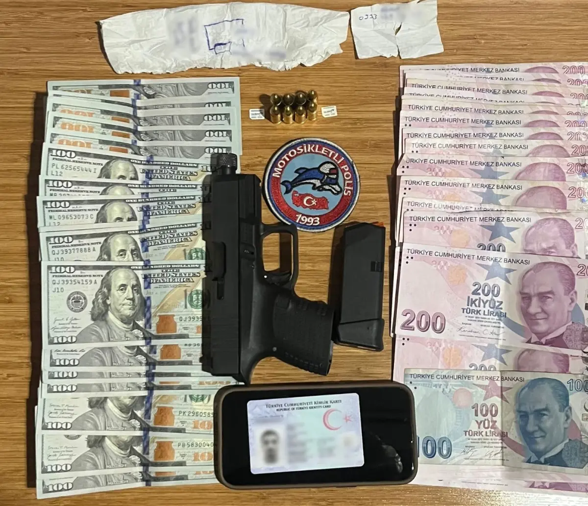 Beyoğlu'nda Silahlı Gasp Zanlısı N.Ç. Yakalandı