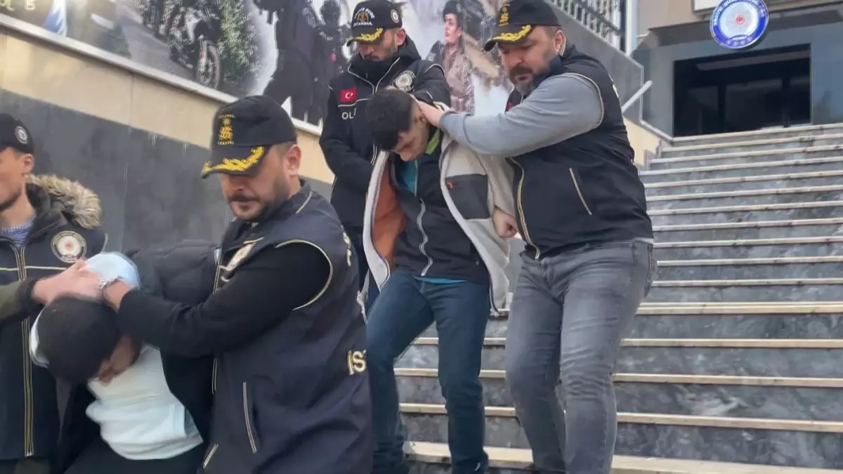 Beyoğlu'nda Silahlı Çatışma: Bir Ölü, 11 Şüpheli Gözaltı