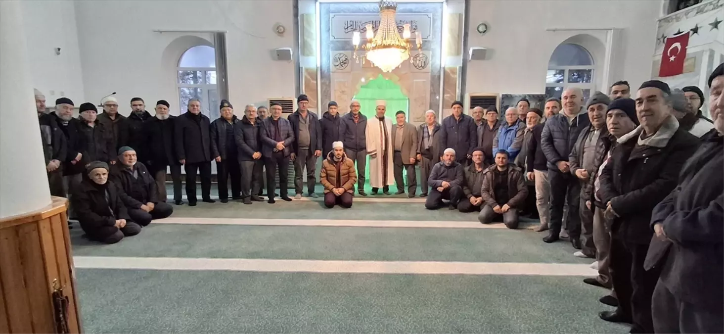 Beypazarı'nda Sabah Namazı Buluşmaları Devam Ediyor: Camilerde Birlikte İbadet