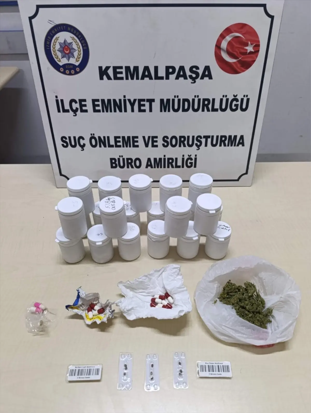 Kemalpaşa’da Dev Uyuşturucu Operasyonu: 1104 Hap Ele Geçirildi, Şüpheli Tutuklandı