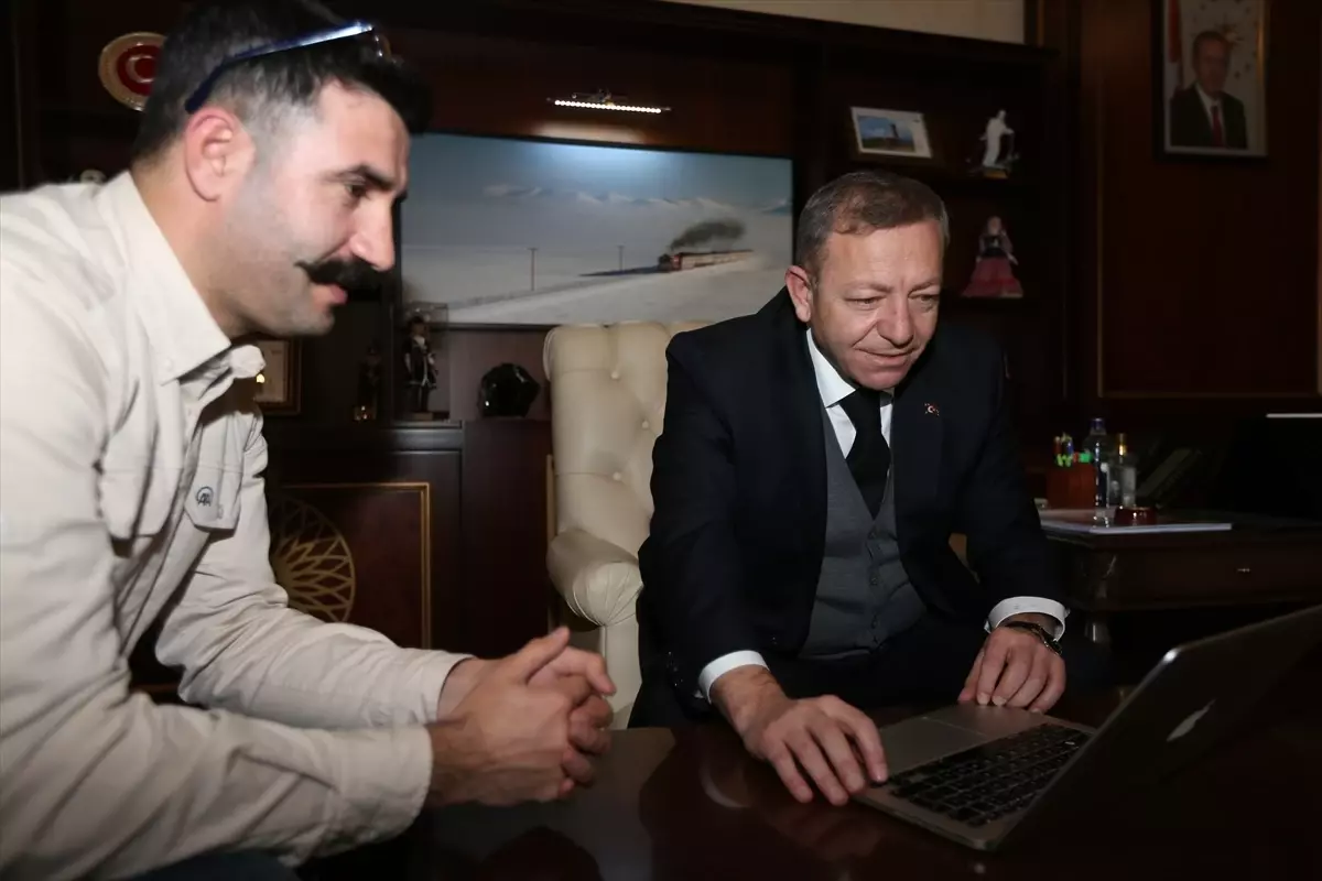 Kars Valisi Ziya Polat, AA’nın ‘Yılın Kareleri’ Oylamasına Destek Verdi