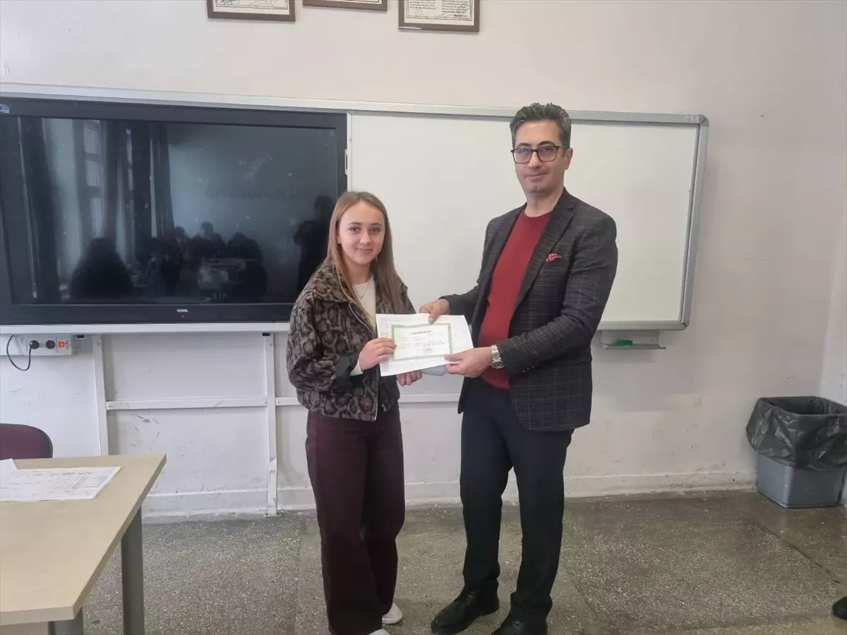 Ladik’te Karne Şenliği: 2.400 Öğrenci Yarıyıla Hazır