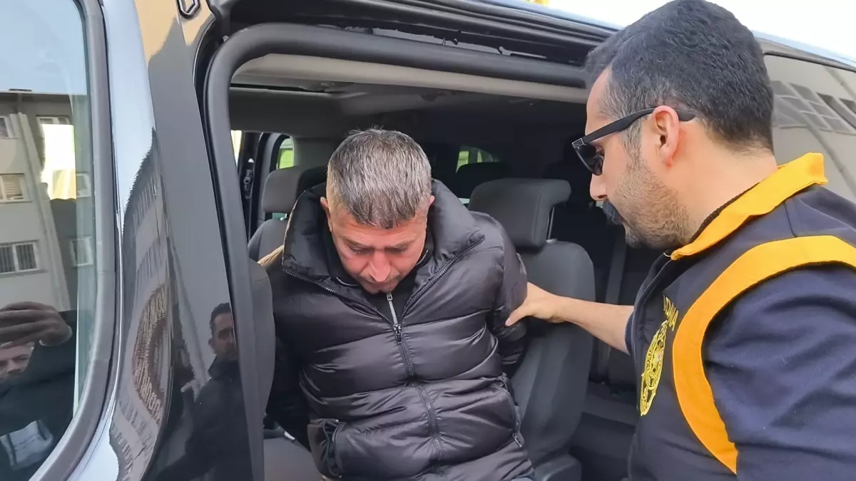 Adana’da Öğretmene Saldıran Şüpheli Mehmet P. Tutuklandı